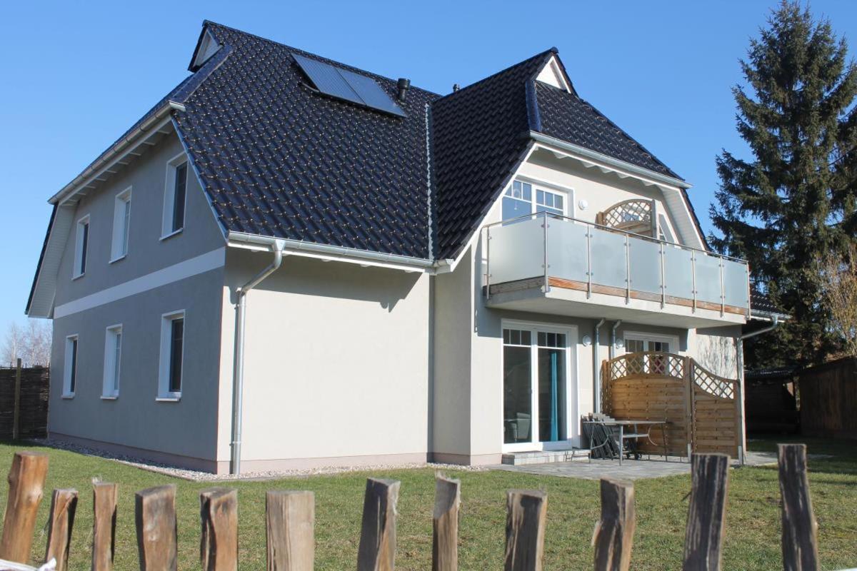 Ferienwohnung Van Der Holm 보른 외부 사진