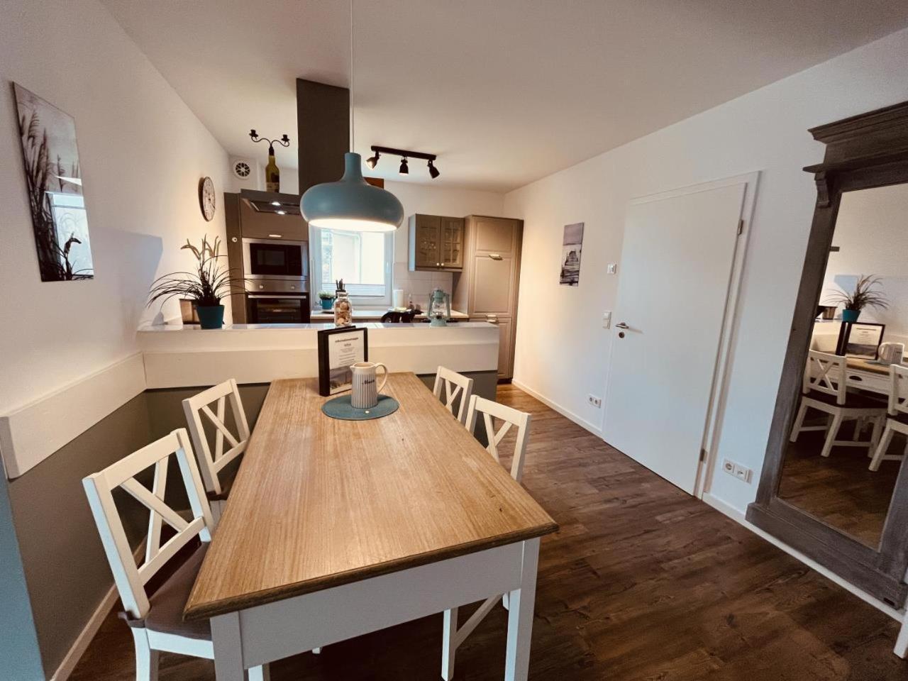 Ferienwohnung Van Der Holm 보른 외부 사진