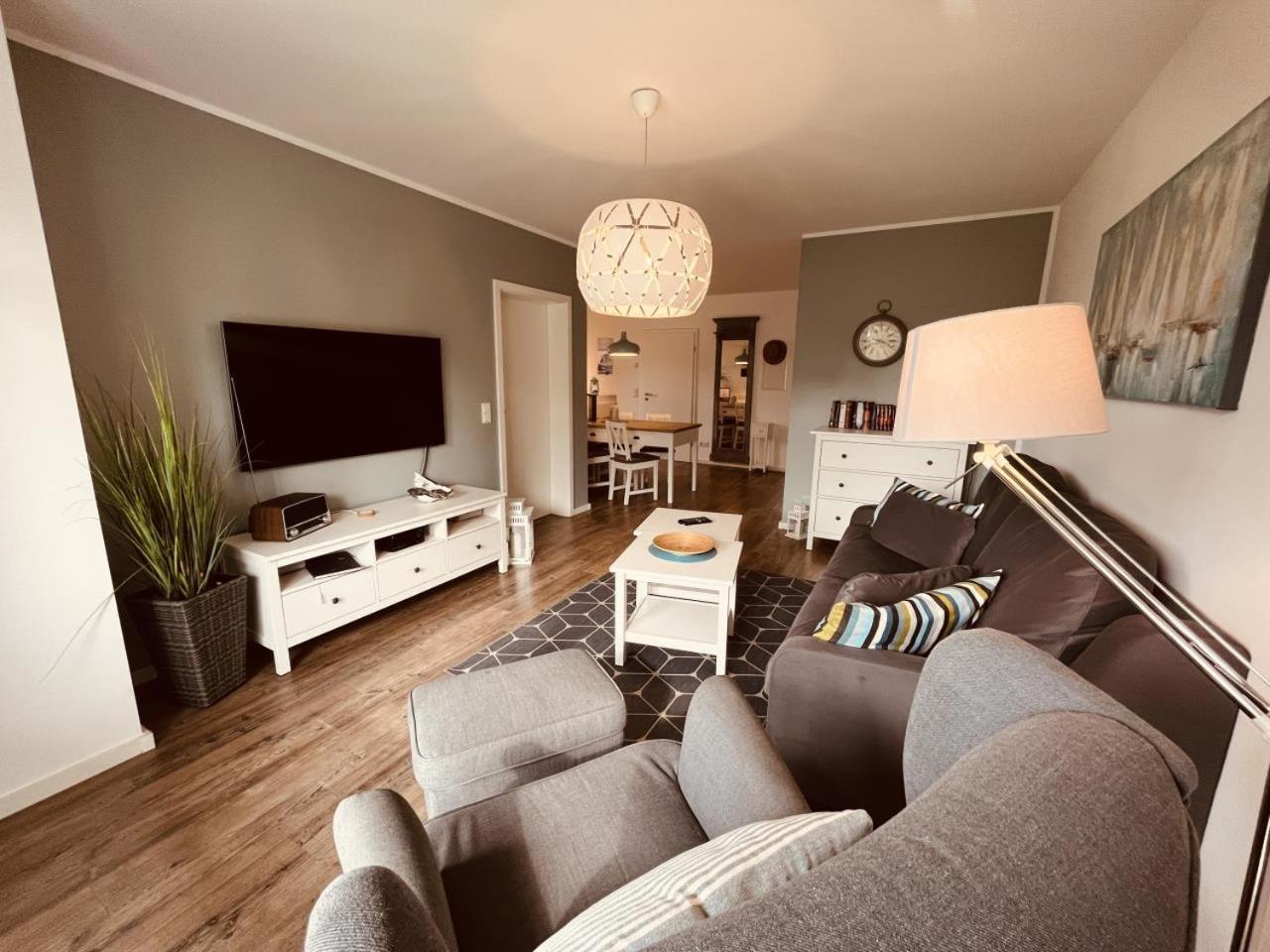 Ferienwohnung Van Der Holm 보른 외부 사진